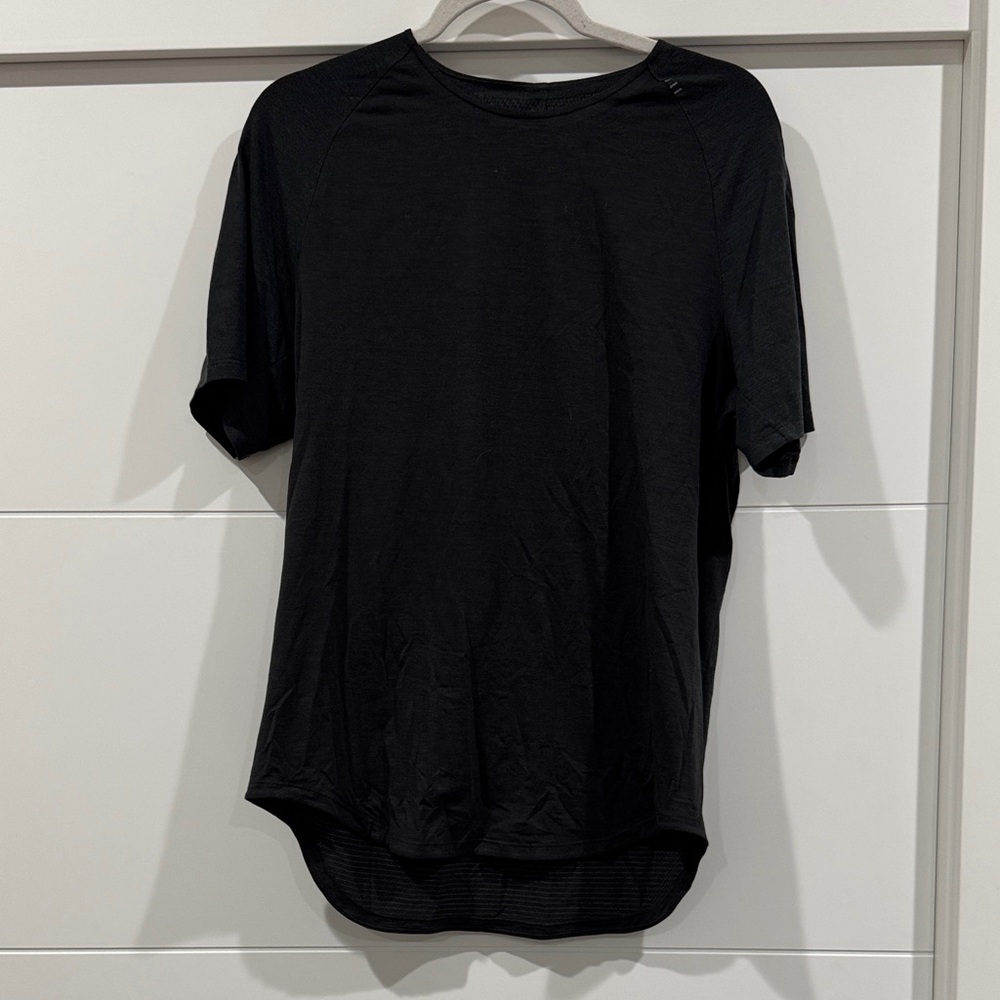Lululemon Black Men's Shirt